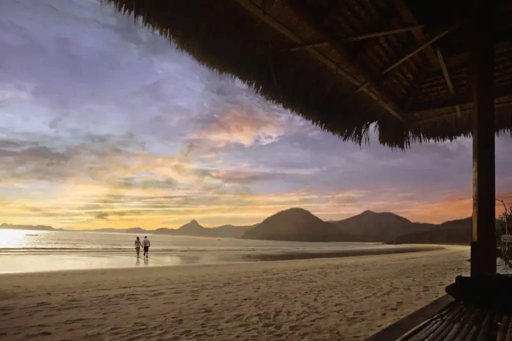 Golden sunset over Selong Belanak on a South Lombok itinerary