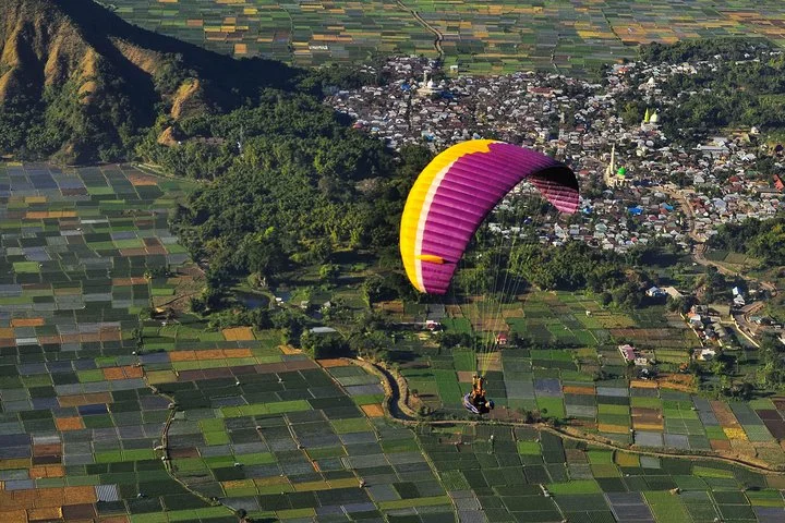Paragliding Over Sembalun Valley
