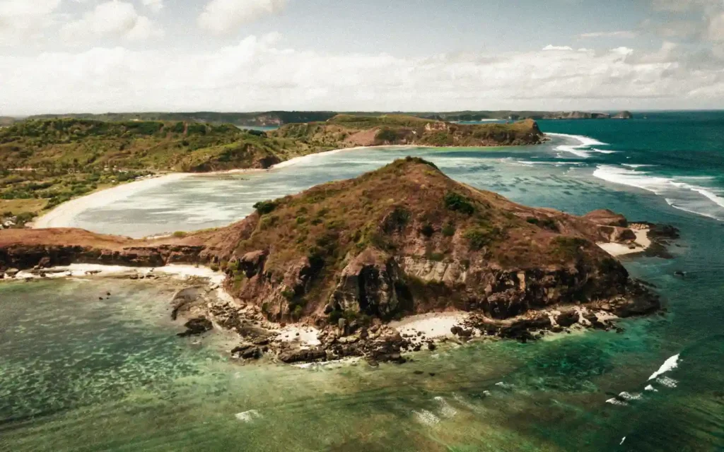 the ultimate guide to pink beach