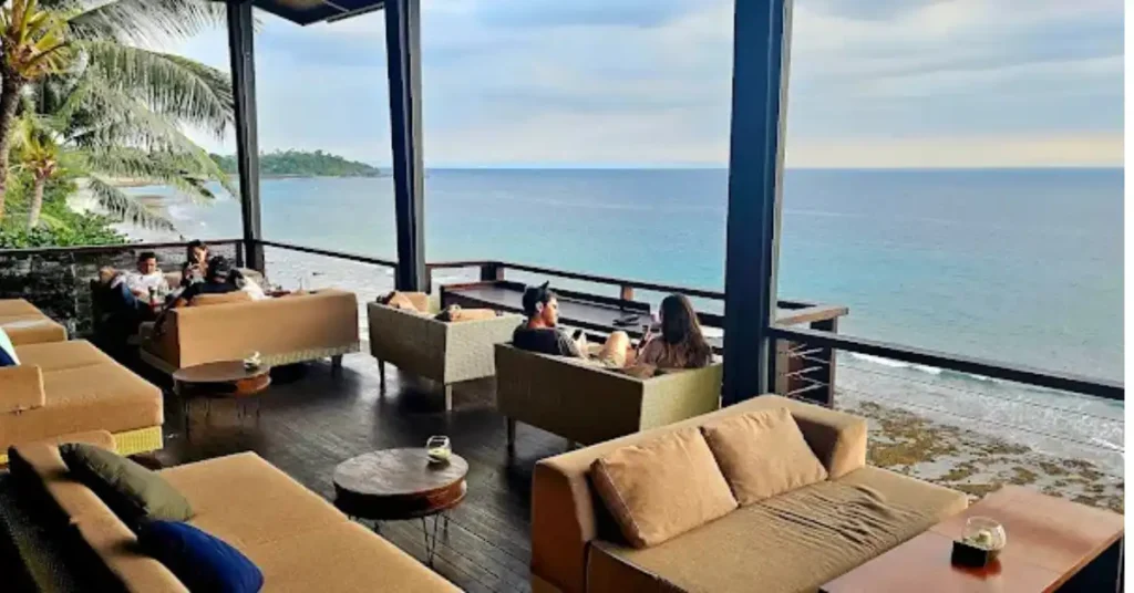 The Kliff Bistro Best restaurants in Senggigi Lombok