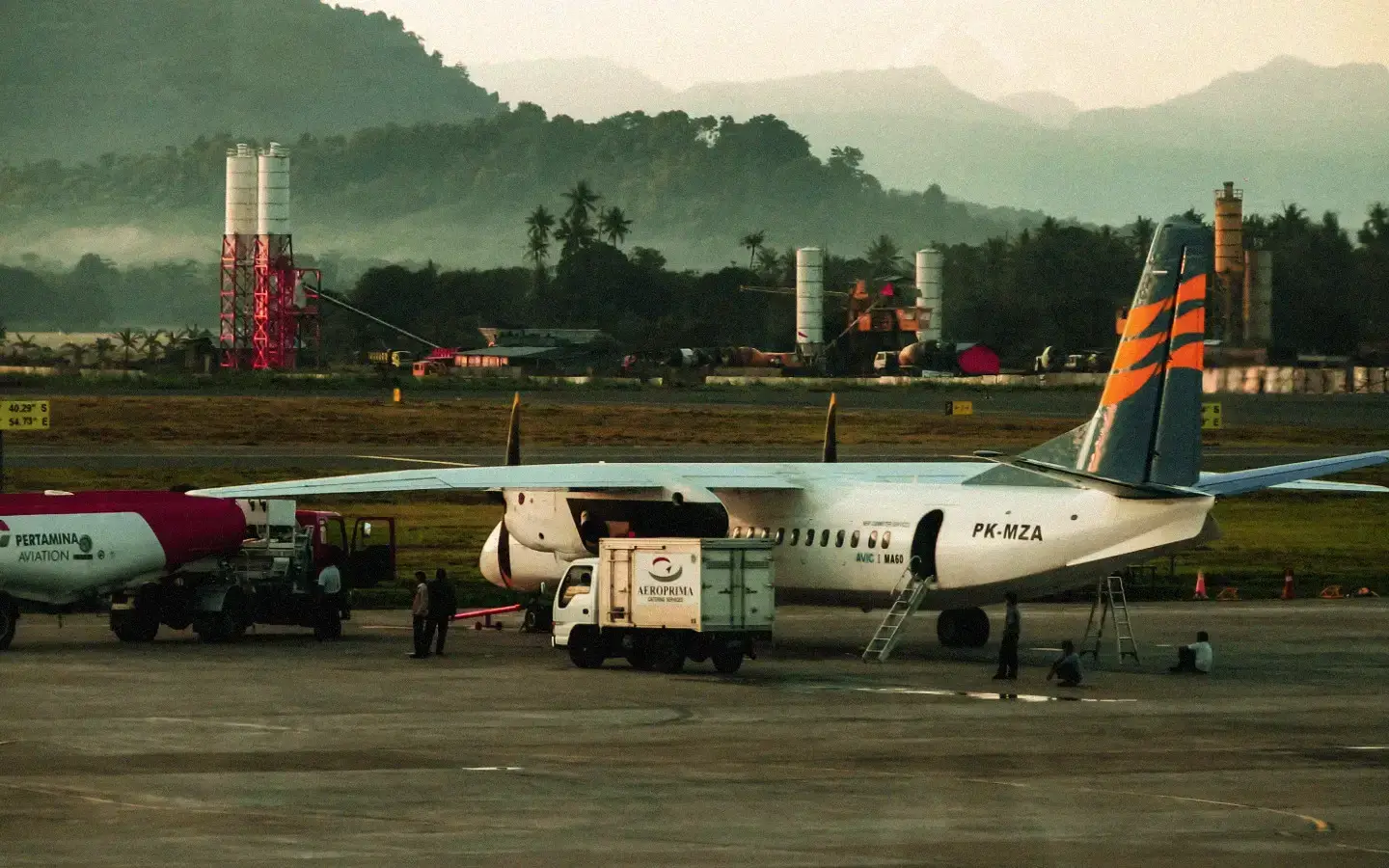 tour package Indonesia - lombok airport