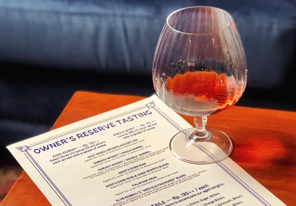  Have dinner and drinks at Klub Kembali - 7 Things to Do in Selong Belanak Lombok 